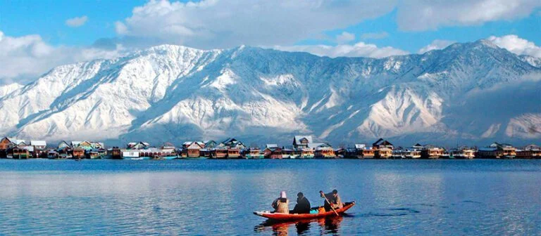 srinagar dal lake